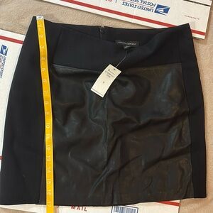 5 for 35$SALE BANANA REPUBLIC MINI LEATHER PATCH SKIRT